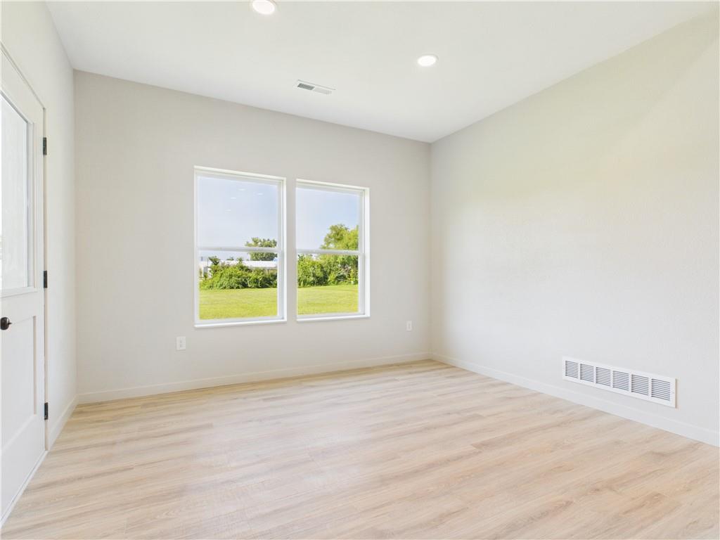 125 Northwest 171 Road Warrensburg, MO 64093 - Photo 10 of 29
