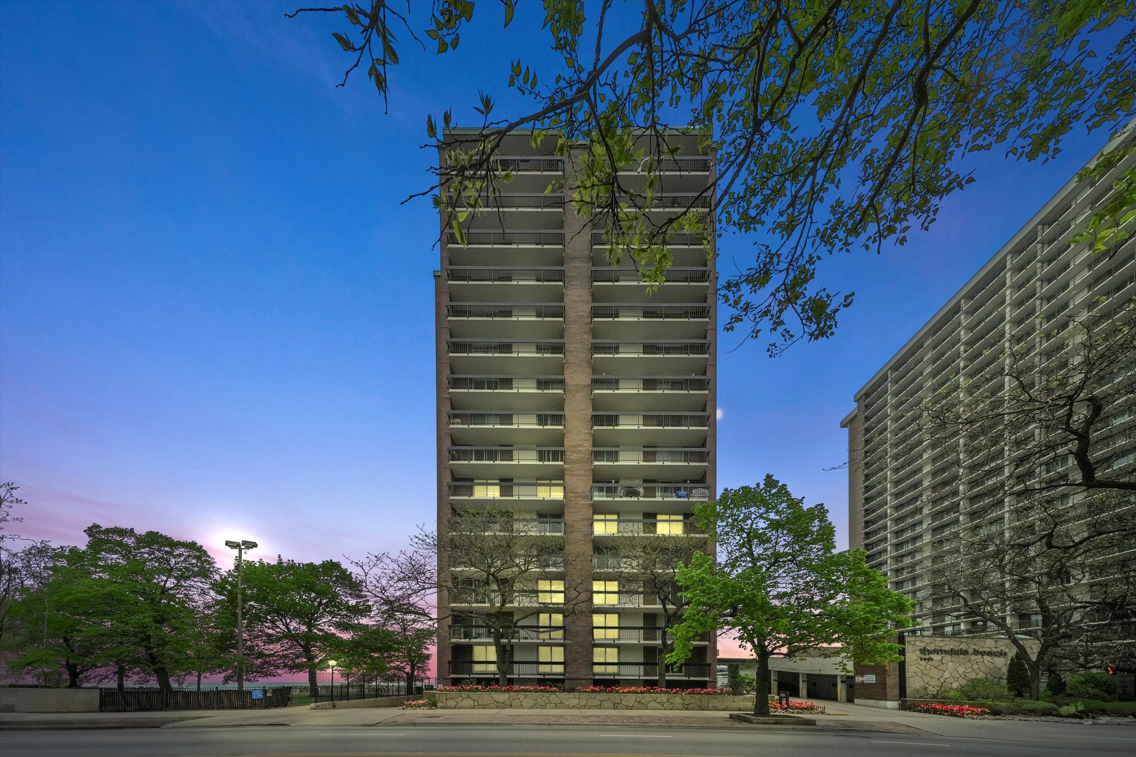 5901 North Sheridan Road, Unit 13B Chicago, IL 60660 - Photo 28 of 28 Gallery Image 28