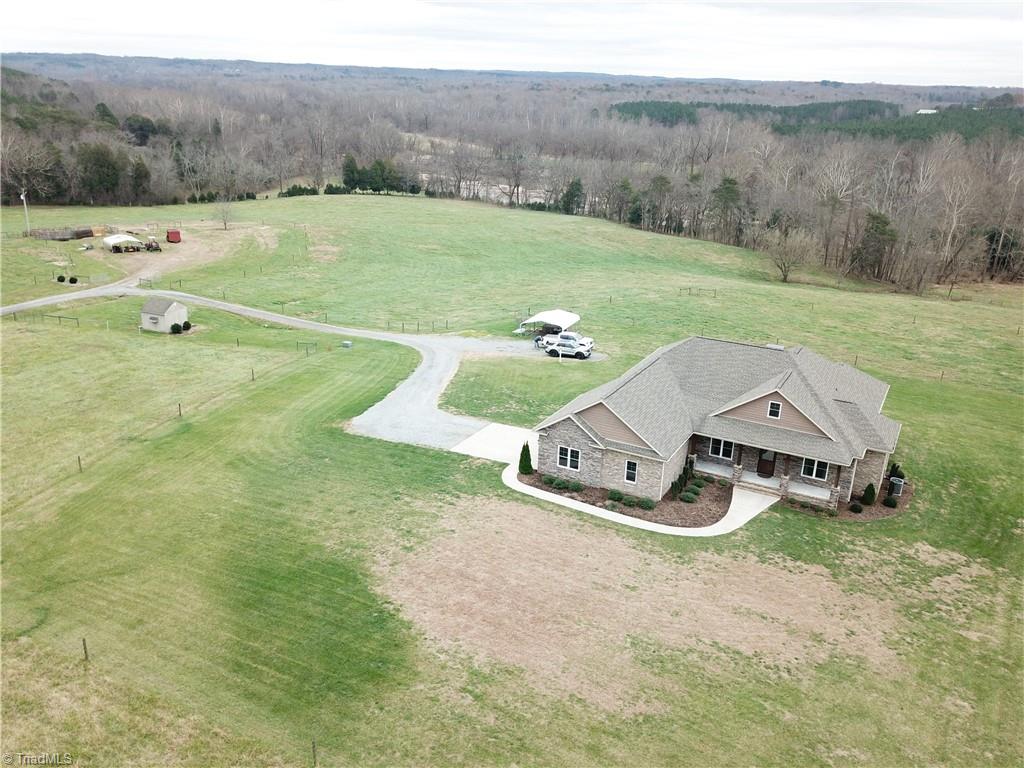 560 Bent Farm Road Stoneville, NC 27048 - Photo 2 of 6 Gallery Image 2