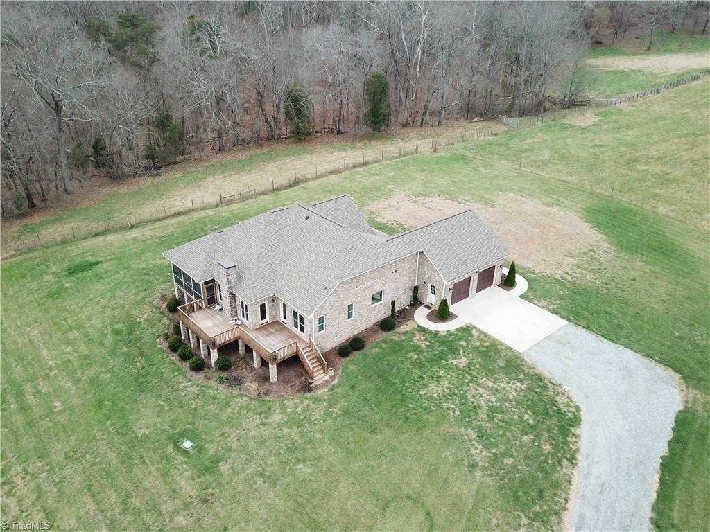 560 Bent Farm Road Stoneville, NC 27048 - Photo 3 of 6 Gallery Image 3