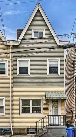 $2,350 | 4784 Sciota Street, Bloomfield, PA 15224