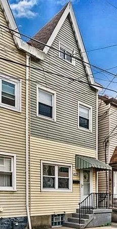 $2,350 | 4784 Sciota Street, Bloomfield, PA 15224