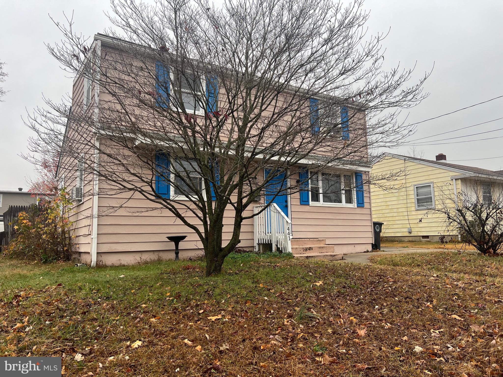 441 8th Avenue Lindenwold, NJ 08021 - Photo 2 of 3 a front view of a house with a yard