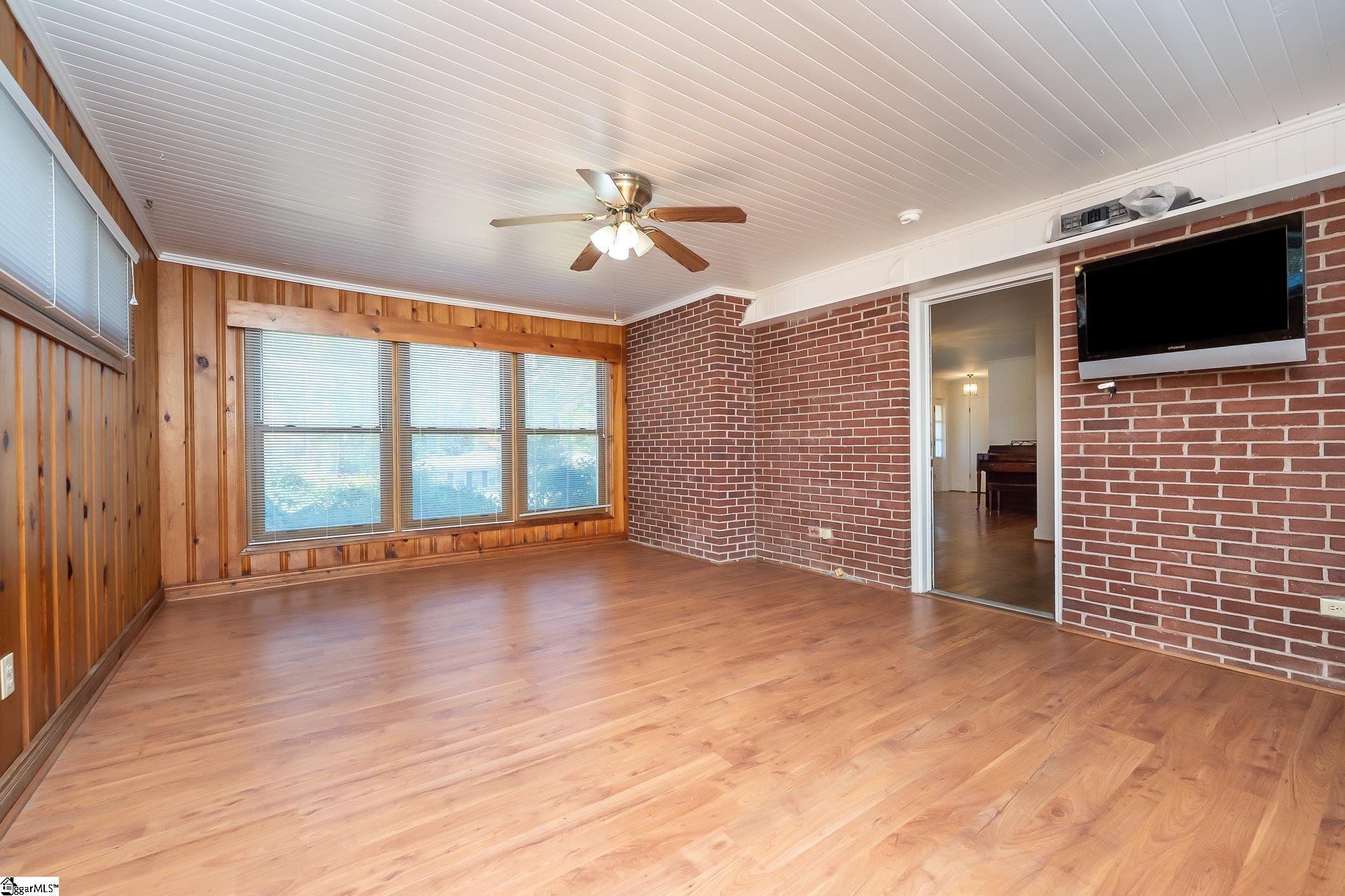 214 Meadow Road Laurens, SC 29360 - Photo 13 of 34 Gallery Image 13