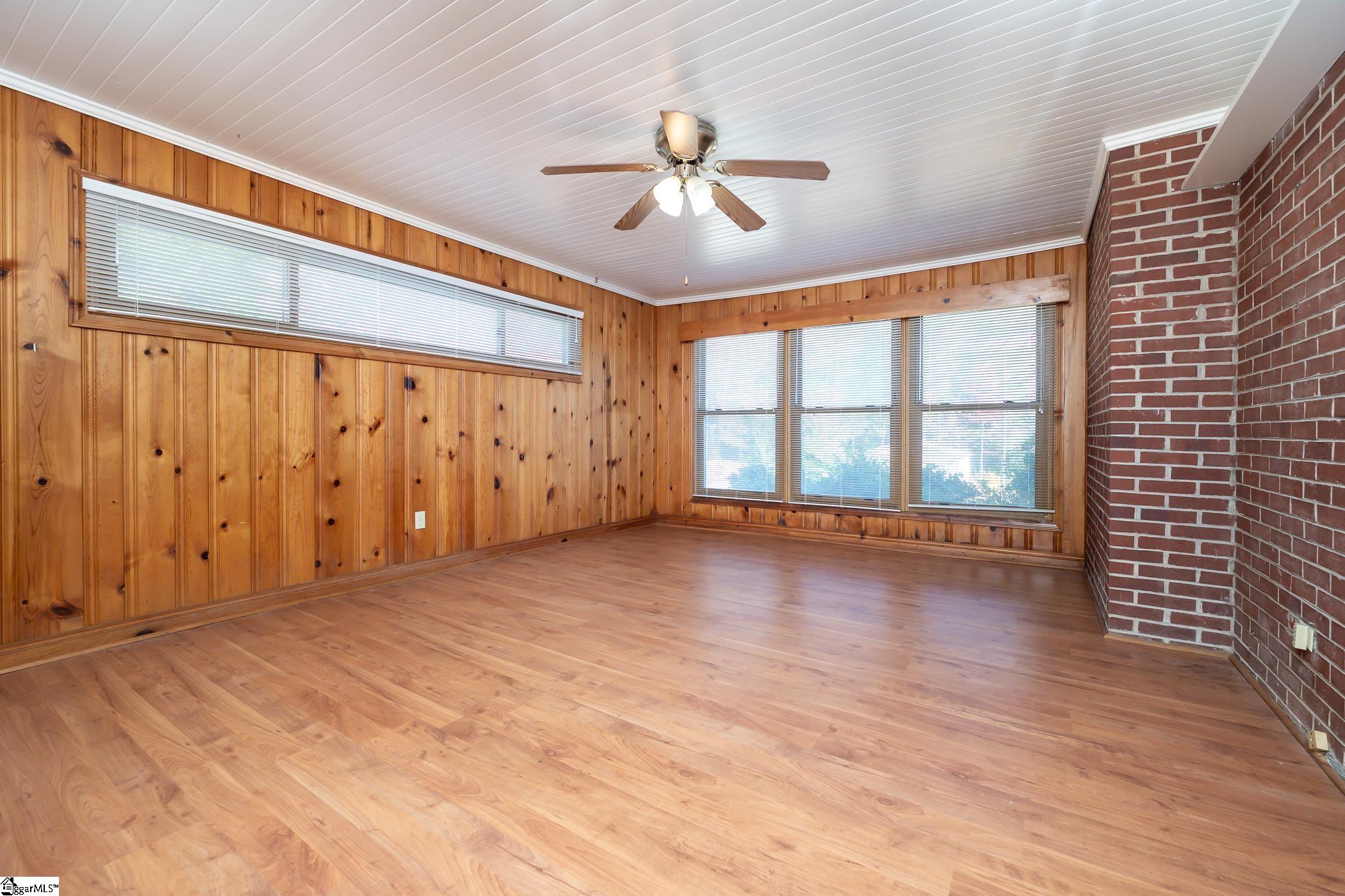 214 Meadow Road Laurens, SC 29360 - Photo 14 of 34 Gallery Image 14