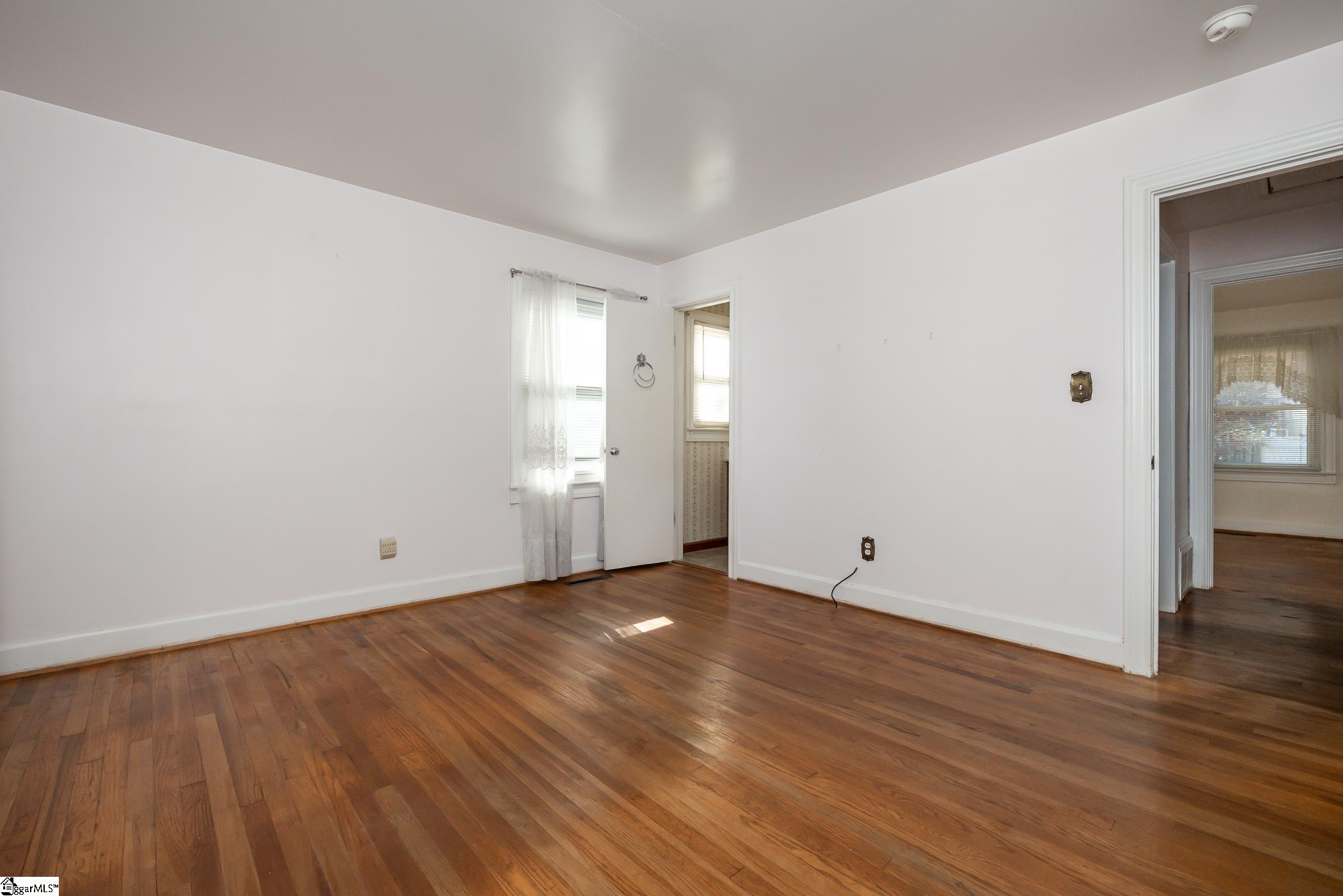 214 Meadow Road Laurens, SC 29360 - Photo 22 of 34 Gallery Image 22