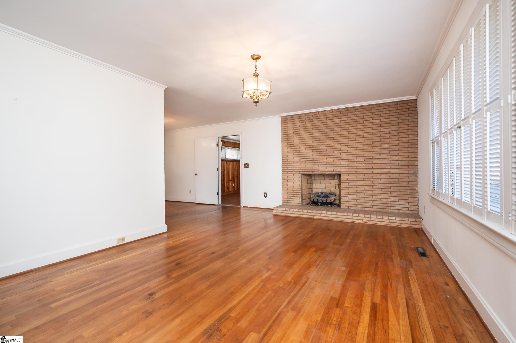 214 Meadow Road Laurens, SC 29360 - Photo 5 of 34 Gallery Image 5