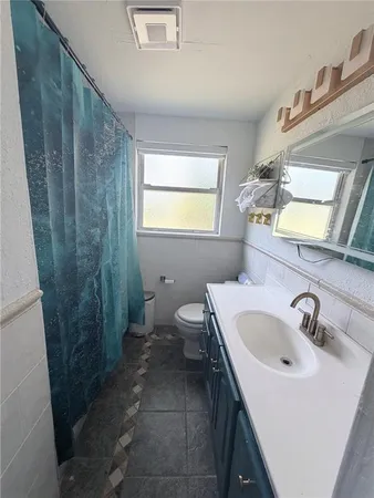 $2,700 | 1632 Pineberry Street, Lakeland, FL 33803