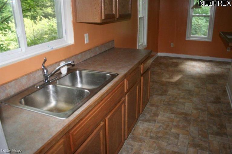 4129 Alexander Road Atwater, OH 44201 - Photo 3 of 10 Gallery Image 3