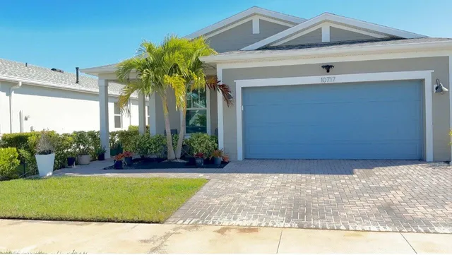 $2,400 | 10717 Southwest Gloriana St Port, Port St. Lucie, FL 34987