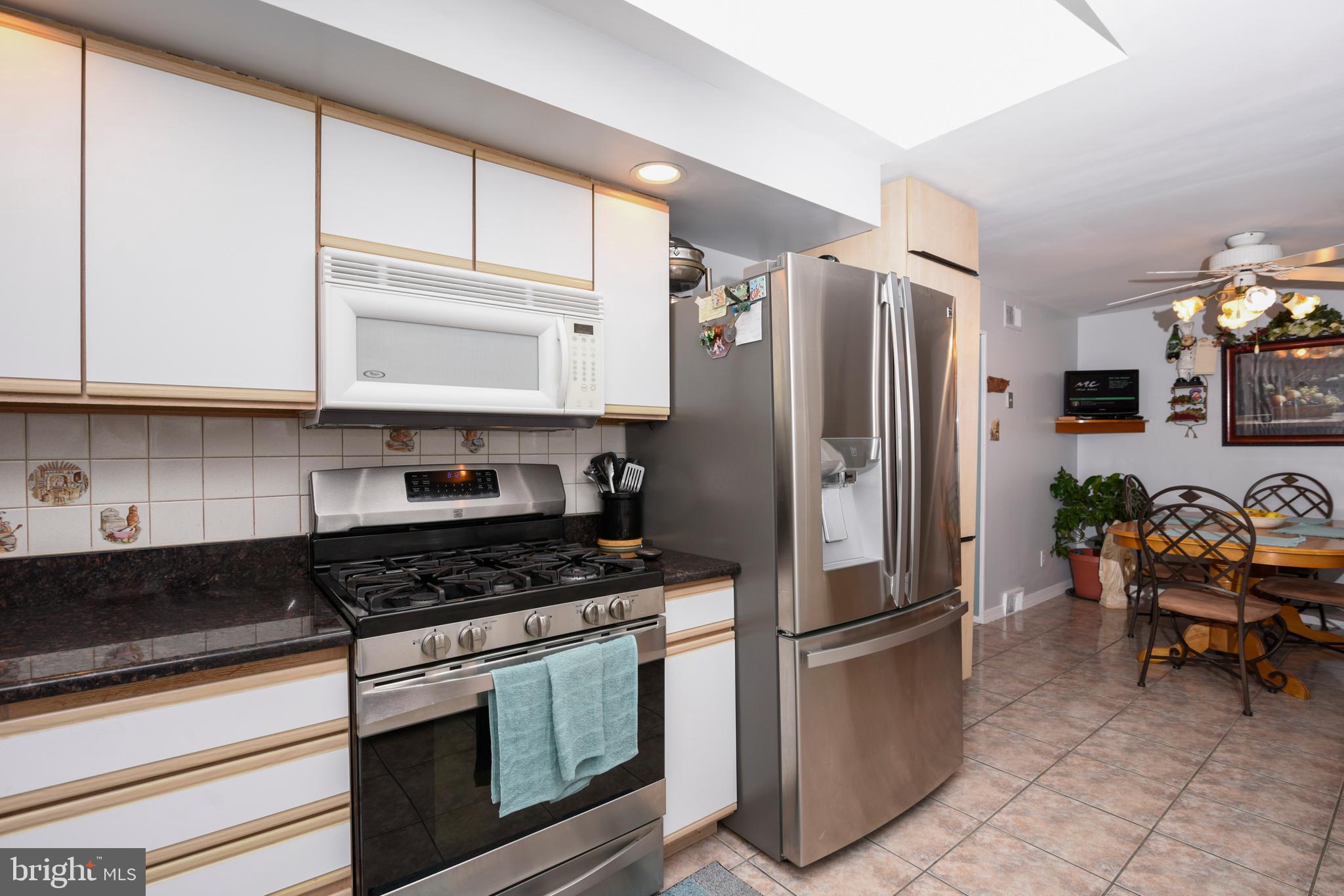 11604 Stevens Road Philadelphia, PA 19116 - Photo 16 of 33 Kitchen