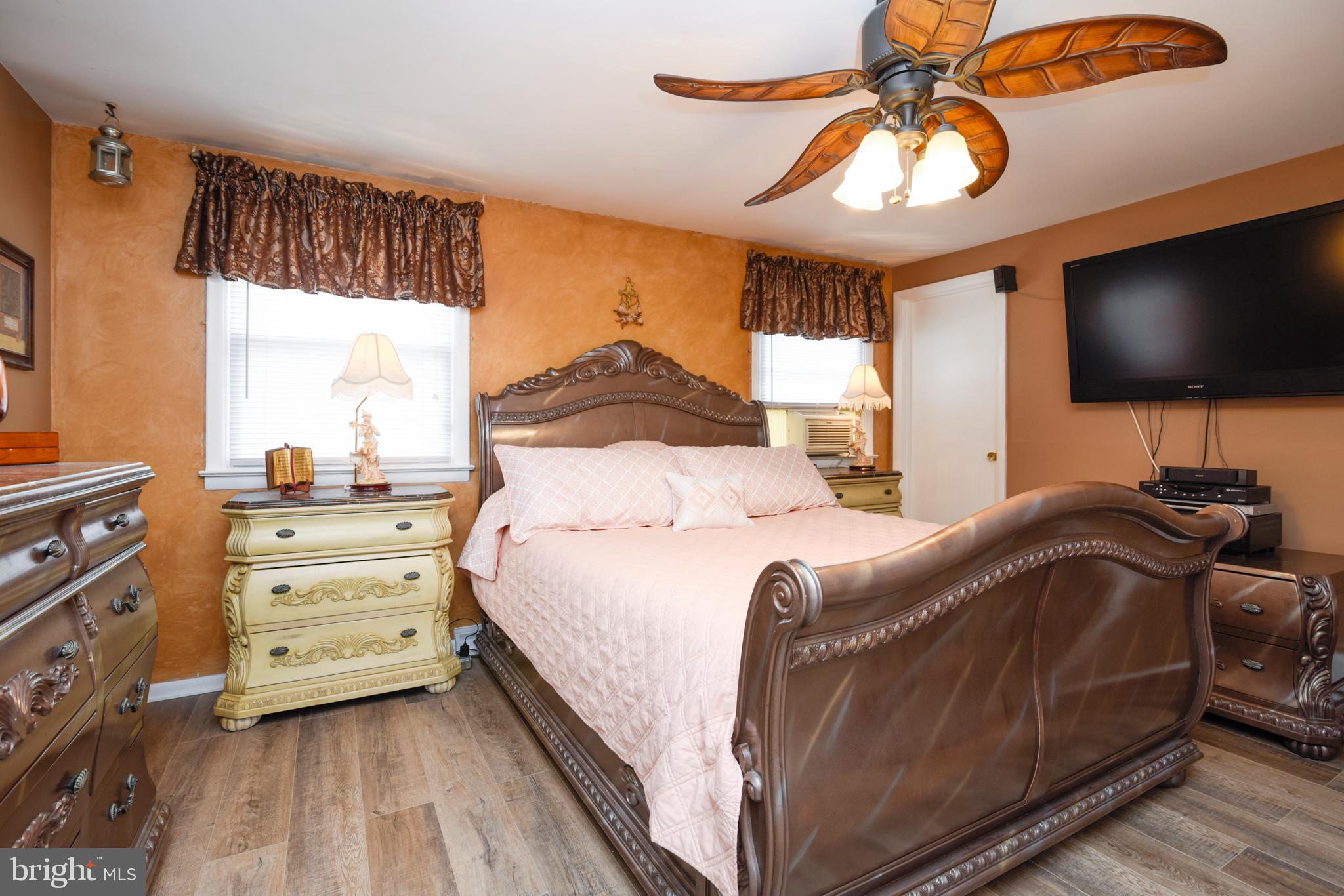 11604 Stevens Road Philadelphia, PA 19116 - Photo 24 of 33 Master Bedroom