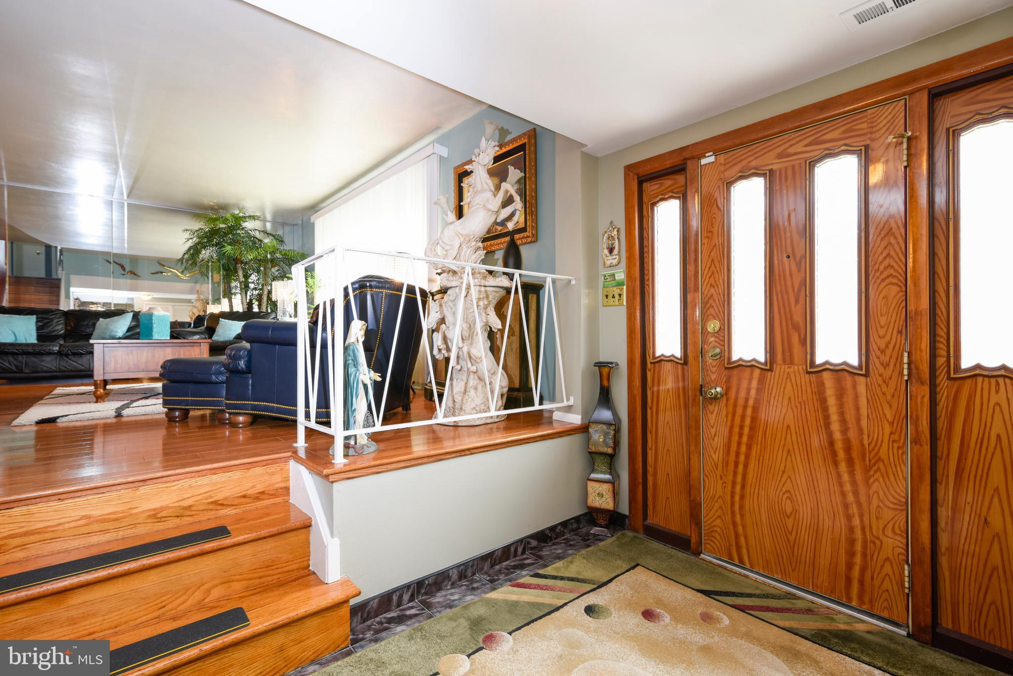 11604 Stevens Road Philadelphia, PA 19116 - Photo 7 of 33