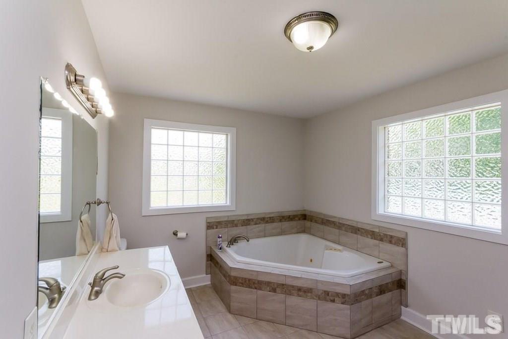 140 Hardy Road Wendell, NC 27591 - Photo 12 of 17 Gallery Image 12