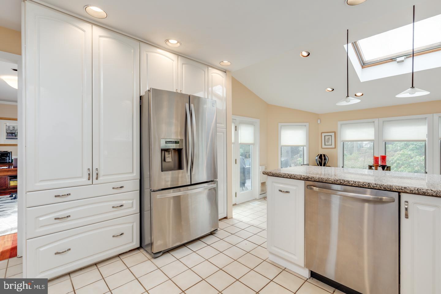 27 Rushwick Road Mount Laurel, NJ 08054 - Photo 15 of 42 StainlessAppliances