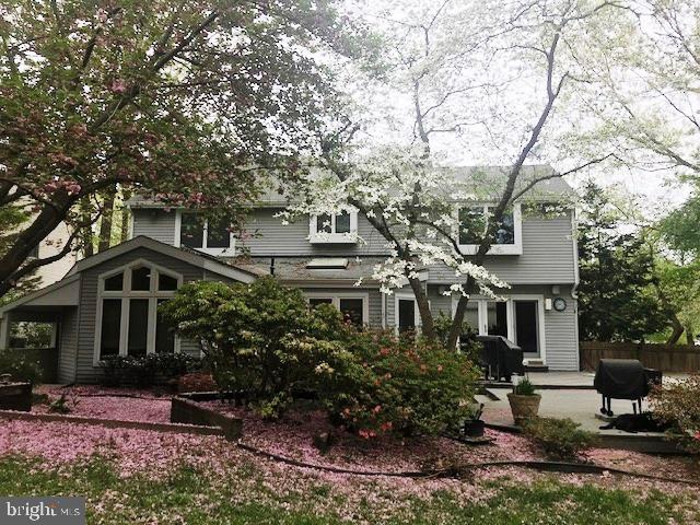 27 Rushwick Road Mount Laurel, NJ 08054 - Photo 3 of 42 A Backyard Oasis
