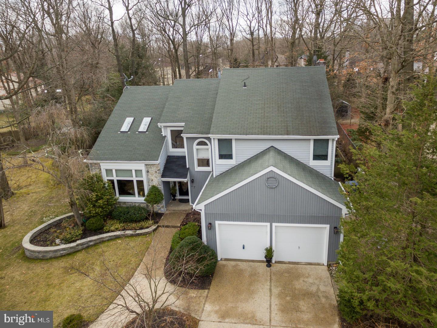 27 Rushwick Road Mount Laurel, NJ 08054 - Photo 4 of 42 1/2 acre of fenced Privacy