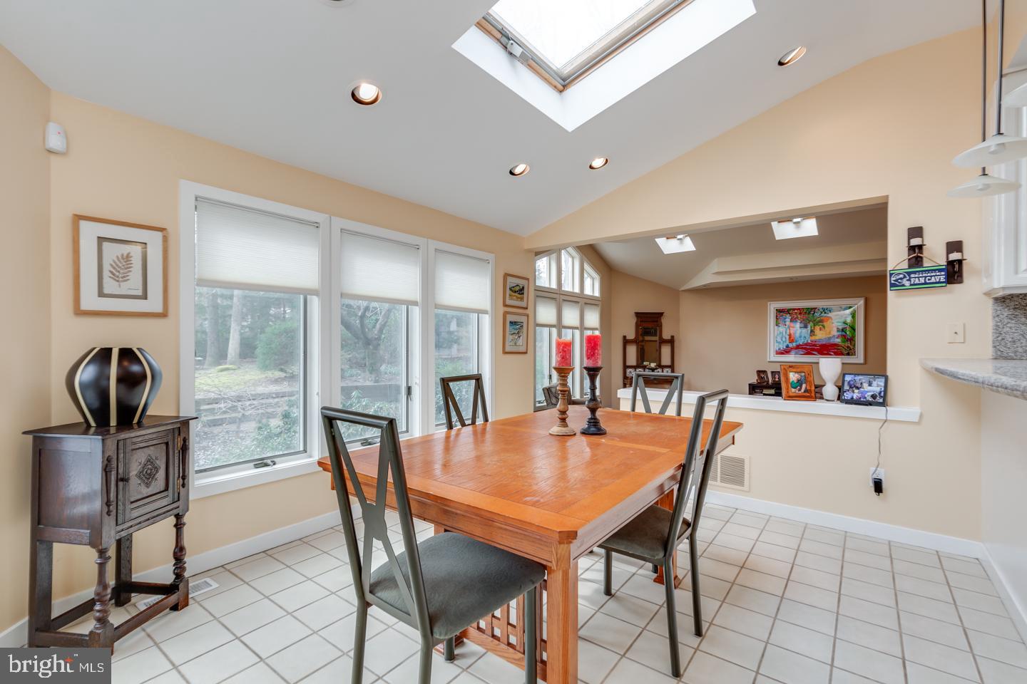 27 Rushwick Road Mount Laurel, NJ 08054 - Photo 6 of 42 Separate Breakfast Room