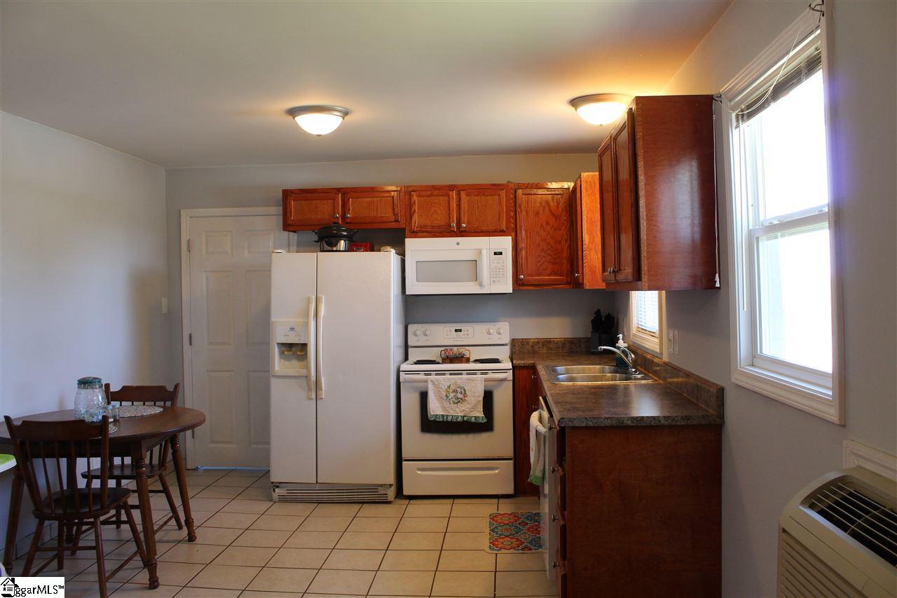 325 Rock Quarry Road Travelers Rest, SC 29690 - Photo 2 of 9