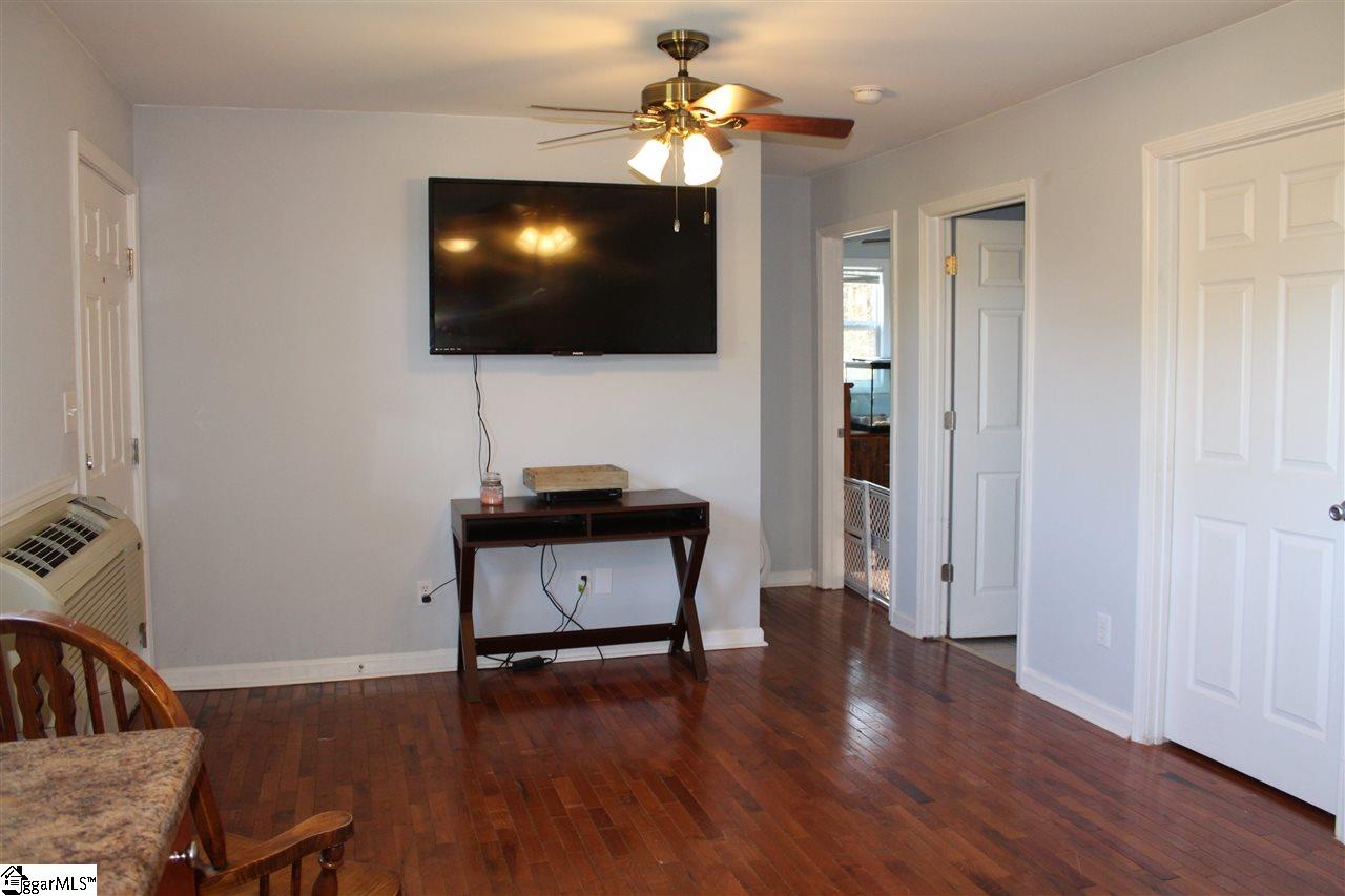 325 Rock Quarry Road Travelers Rest, SC 29690 - Photo 4 of 9