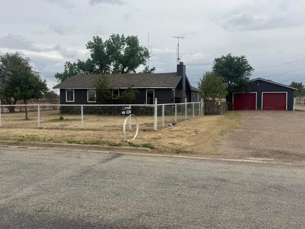 $130,000 | 801 West Crawford Street, Pampa, TX 79065