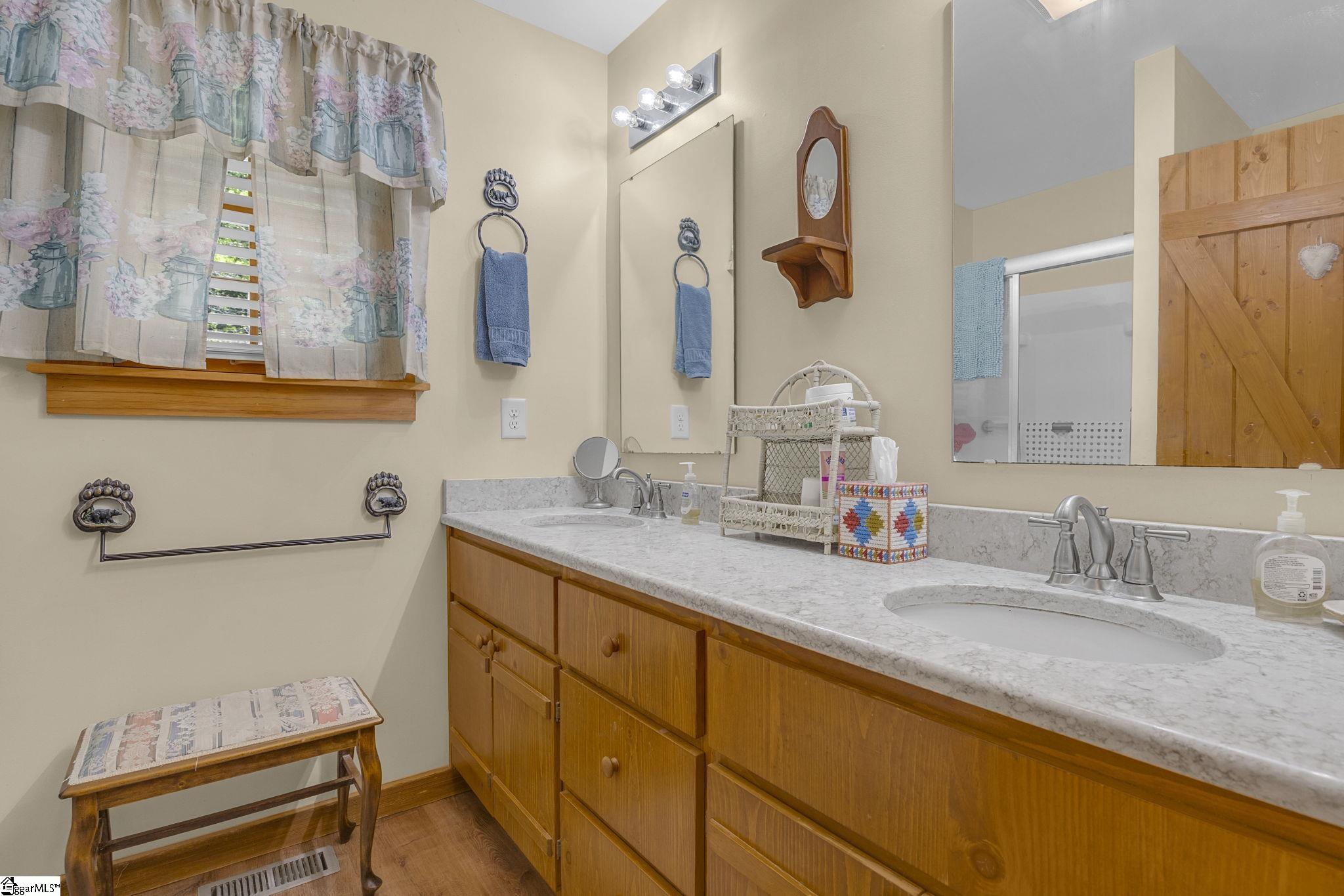 539 Upper Springs Road Pickens, SC 29671 - Photo 23 of 48 Gallery Image 23