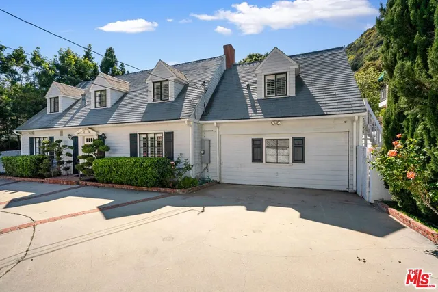 $2,495,000 | 2427 Benedict Canyon Drive, Beverly Hills, CA 90210