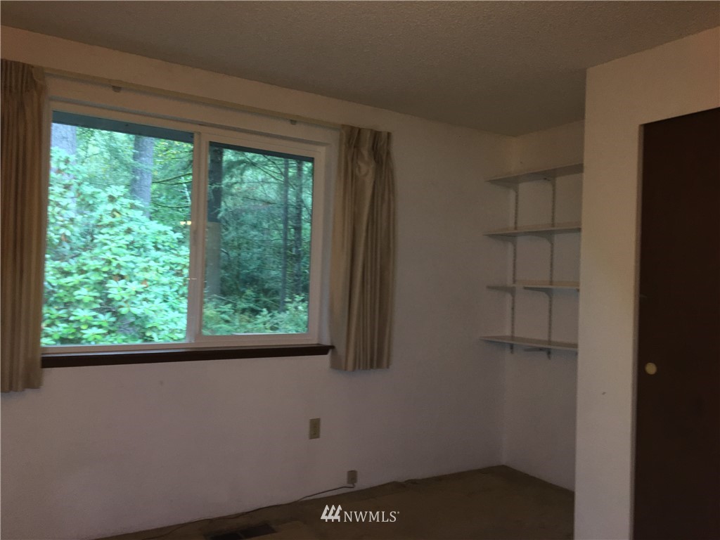 4511 Southeast Nelson Road Olalla, WA 98359 - Photo 11 of 21 Gallery Image 11