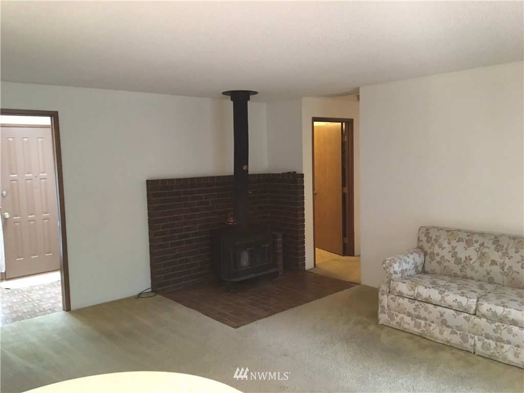 4511 Southeast Nelson Road Olalla, WA 98359 - Photo 7 of 21 Gallery Image 7