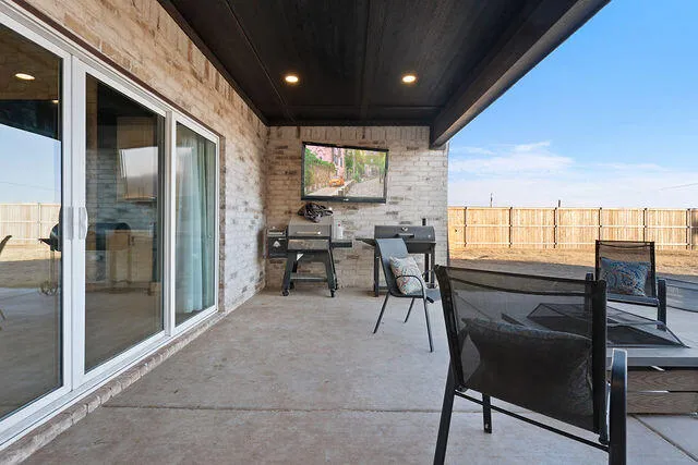 $480,000 | 823 13th Street, Wolfforth, TX 79382