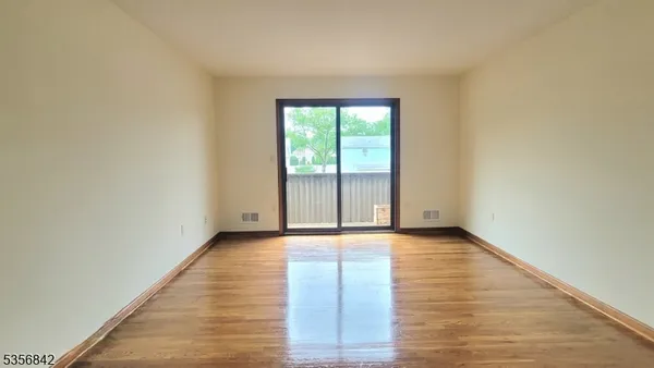 $2,100 | 505 Lincoln Boulevard, Unit C, Middlesex, NJ 08846