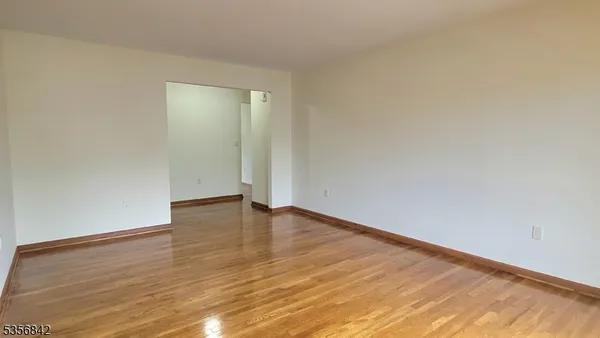 $2,100 | 505 Lincoln Boulevard, Unit C, Middlesex, NJ 08846