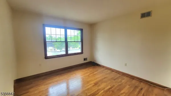 $2,100 | 505 Lincoln Boulevard, Unit C, Middlesex, NJ 08846