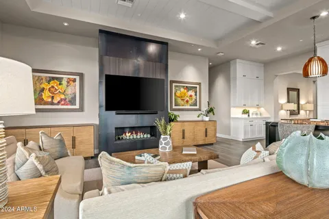 $4,150,000 | 37200 North Cave Creek Road, Unit 1082, Scottsdale, AZ 85262