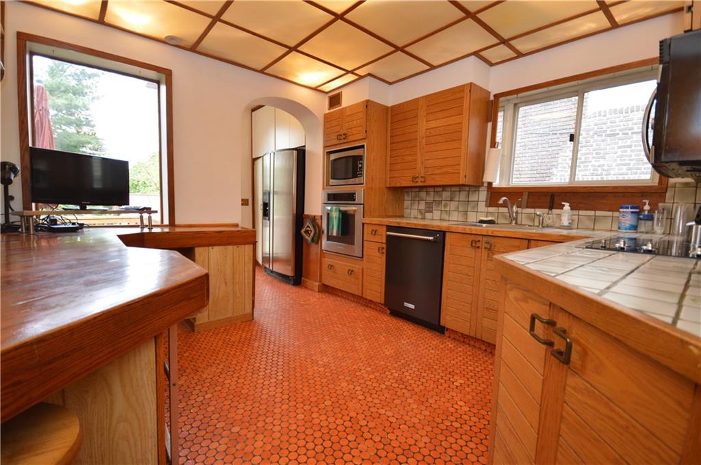 6545 Darlington Road Pittsburgh, PA 15217 - Photo 9 of 25 Gallery Image 9