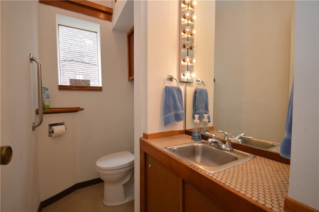 6545 Darlington Road Pittsburgh, PA 15217 - Photo 10 of 25 Gallery Image 10