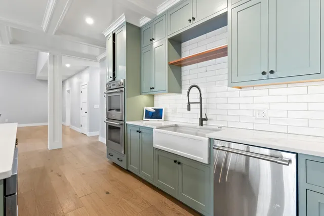 $1,875,000 | 7 Freedom Drive, Falmouth, ME 04105