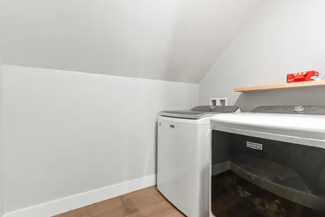 $1,875,000 | 7 Freedom Drive, Falmouth, ME 04105