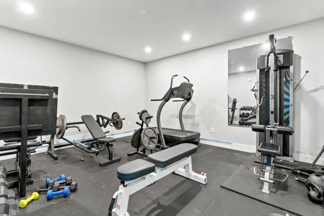 $1,875,000 | 7 Freedom Drive, Falmouth, ME 04105