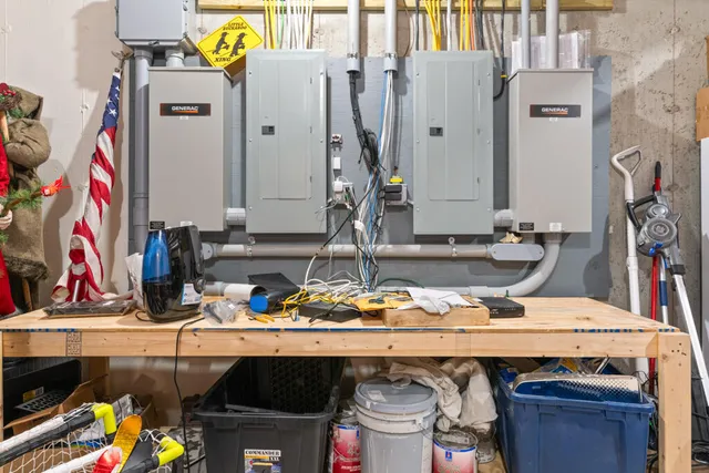 $1,875,000 | 7 Freedom Drive, Falmouth, ME 04105