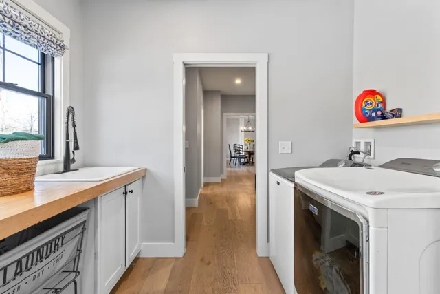 $1,875,000 | 7 Freedom Drive, Falmouth, ME 04105