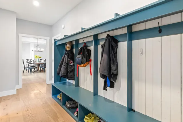 $1,875,000 | 7 Freedom Drive, Falmouth, ME 04105