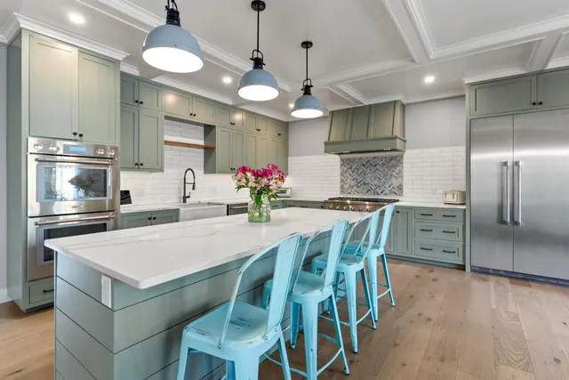 $1,875,000 | 7 Freedom Drive, Falmouth, ME 04105