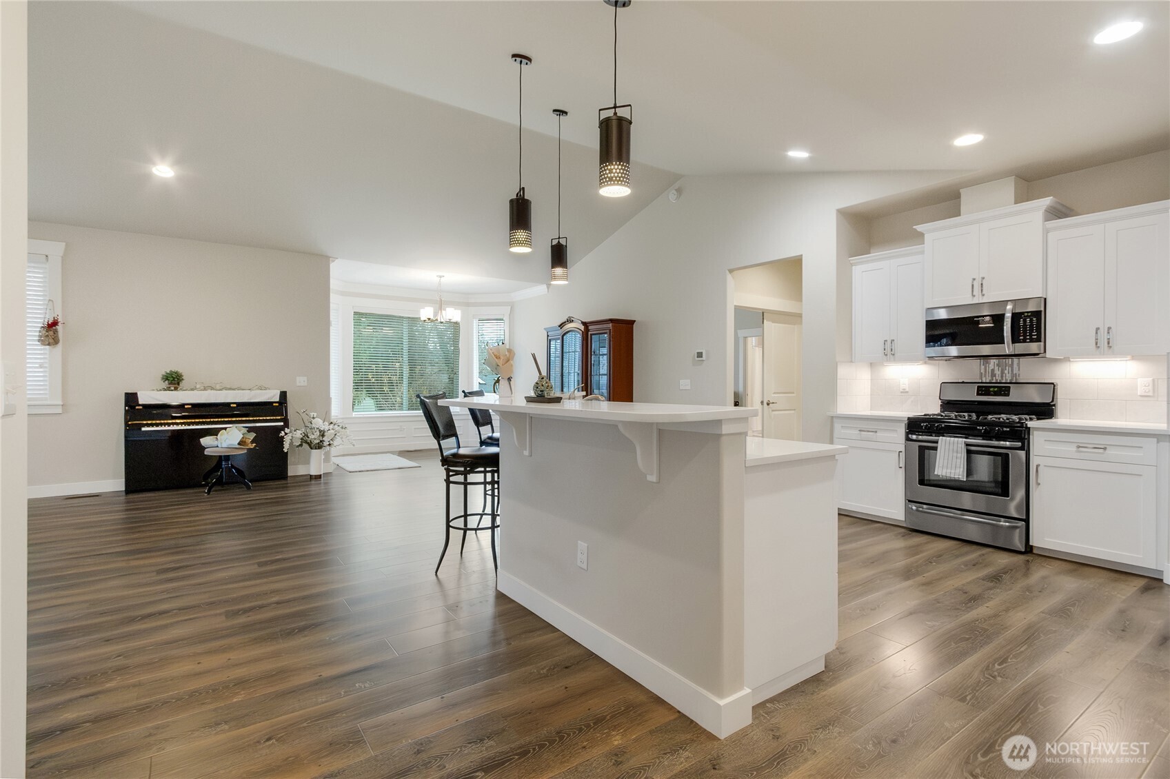 627 166th Street South Spanaway, WA 98387 - Photo 8 of 27