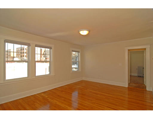 6 Goodrich Road, Unit 2 Boston, MA 02130 - Photo 3 of 4 Gallery Image 3