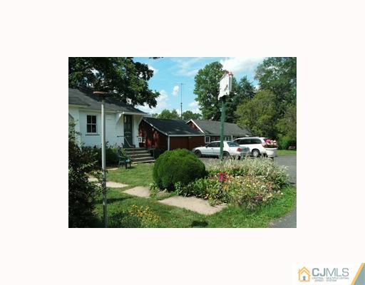 424 New Road Monmouth Junction, NJ 08852 - Photo 3 of 10 Gallery Image 3
