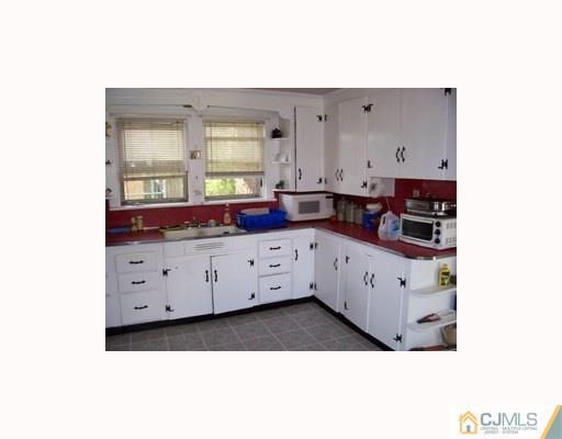 424 New Road Monmouth Junction, NJ 08852 - Photo 6 of 10 Gallery Image 6