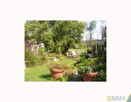 424 New Road Monmouth Junction, NJ 08852 - Photo 10 of 10 Gallery Image 10