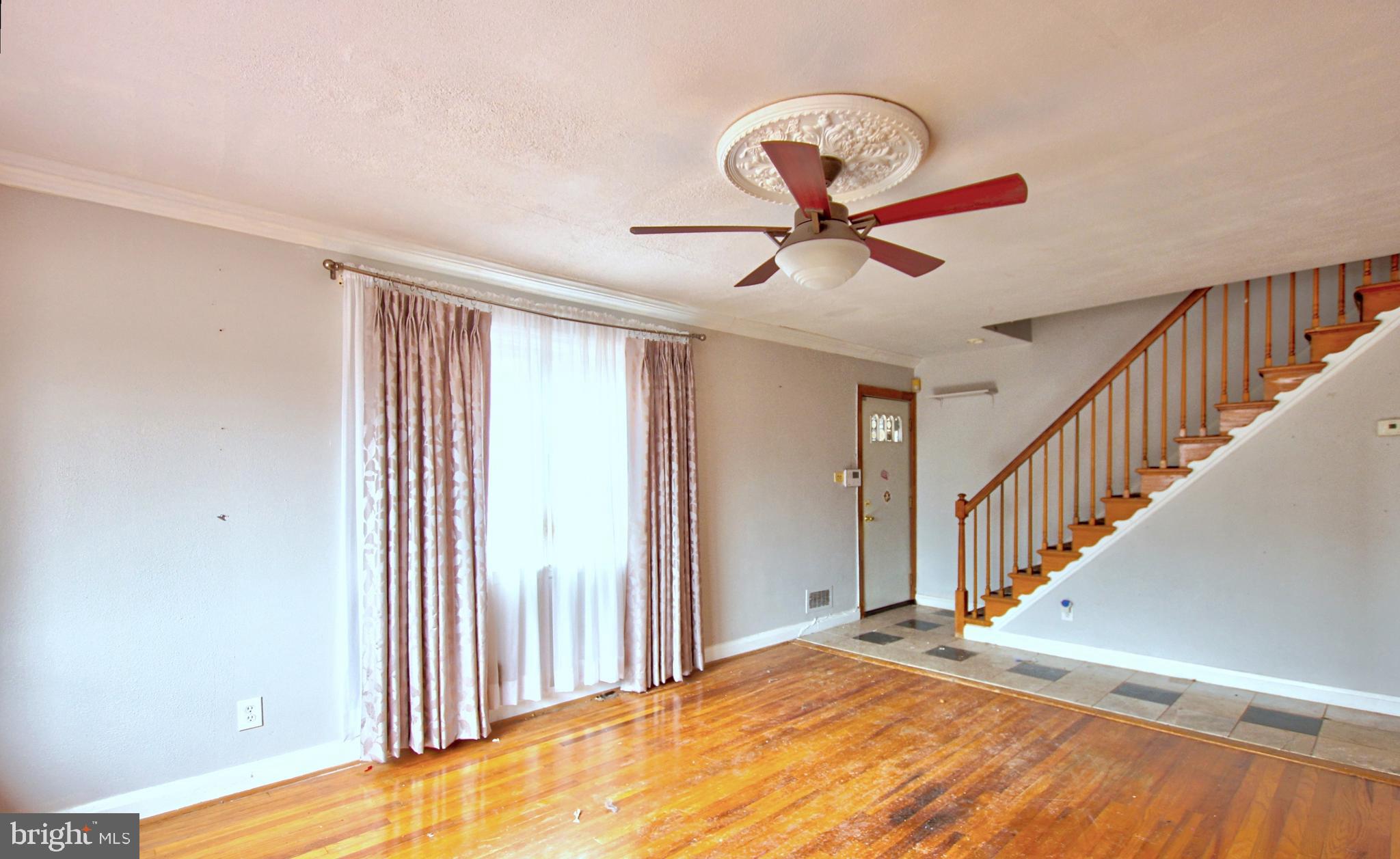 3721 Nortonia Road Baltimore, MD 21216 - Photo 3 of 35 Living room