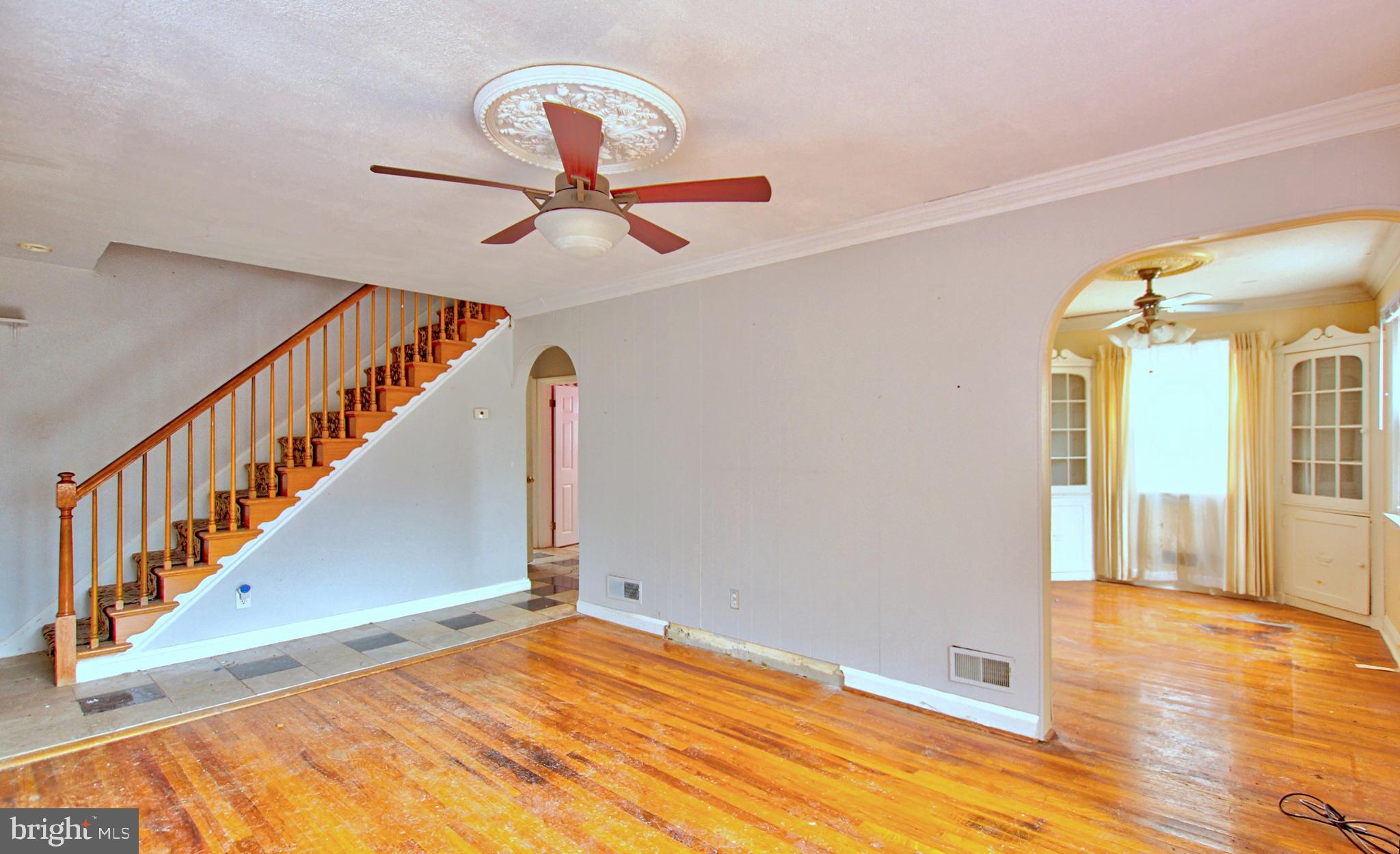 3721 Nortonia Road Baltimore, MD 21216 - Photo 6 of 35 Living room